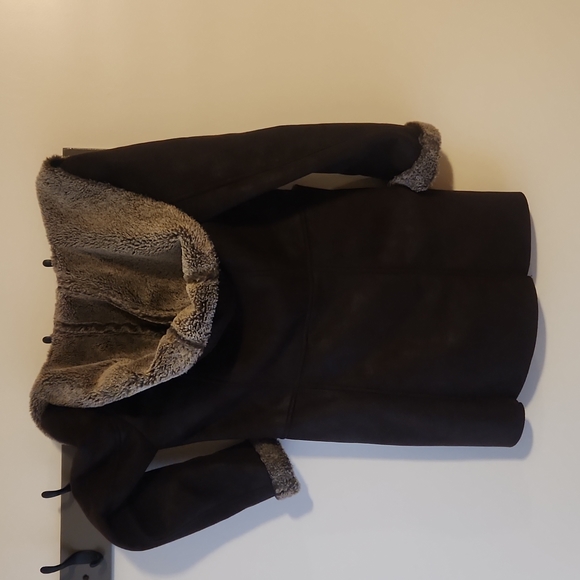 Fur coat - Picture 2 of 4